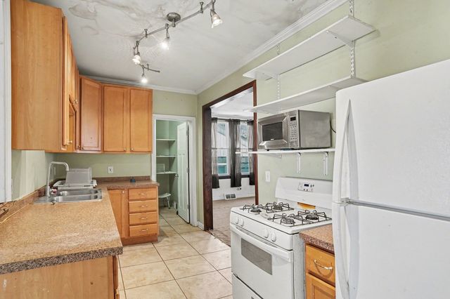 8332 44th Place, Lyons, IL 60534