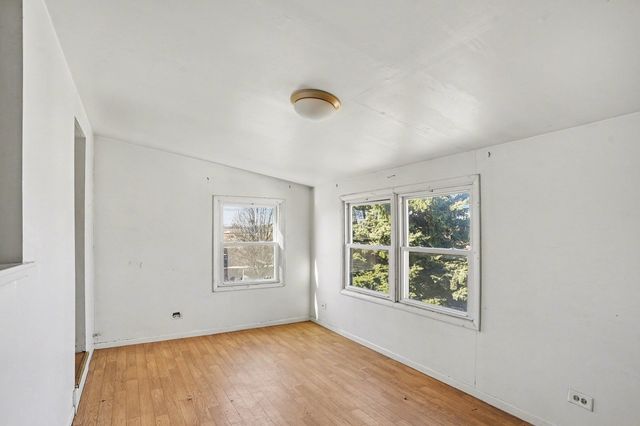 8332 44th Place, Lyons, IL 60534