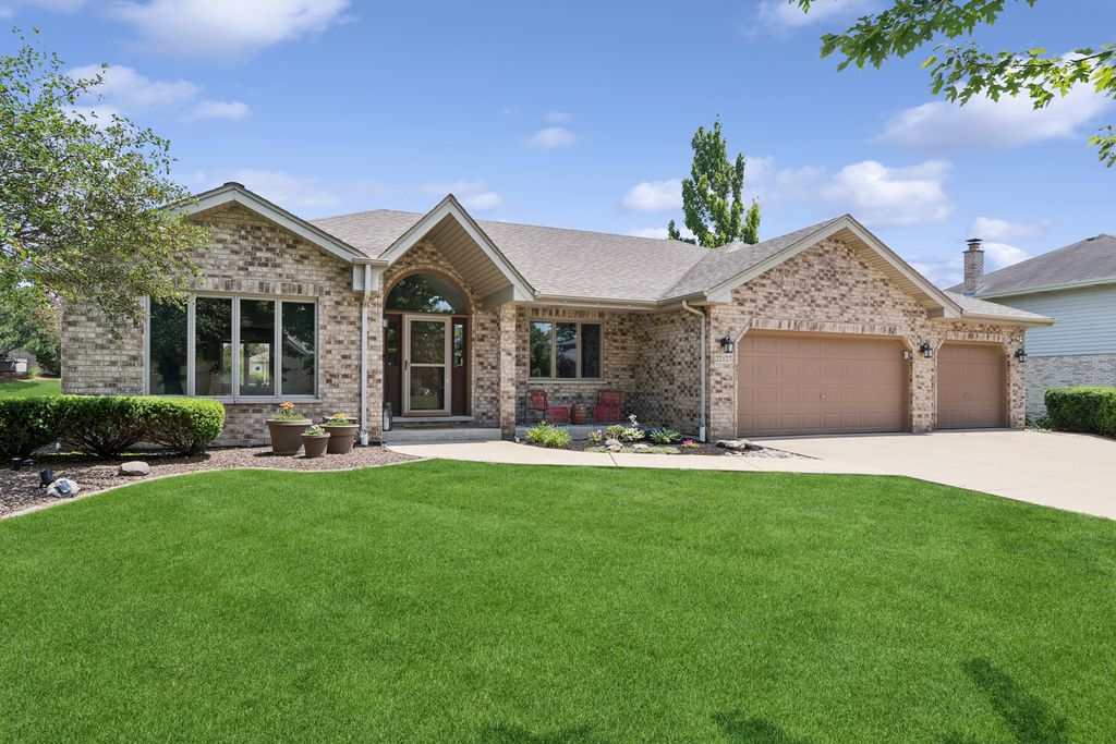 22127 Clary Sage Drive, Frankfort, IL 60423