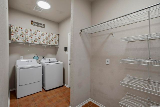 8943 Burnt Path, Helotes, TX 78023