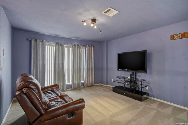 8943 Burnt Path, Helotes, TX 78023