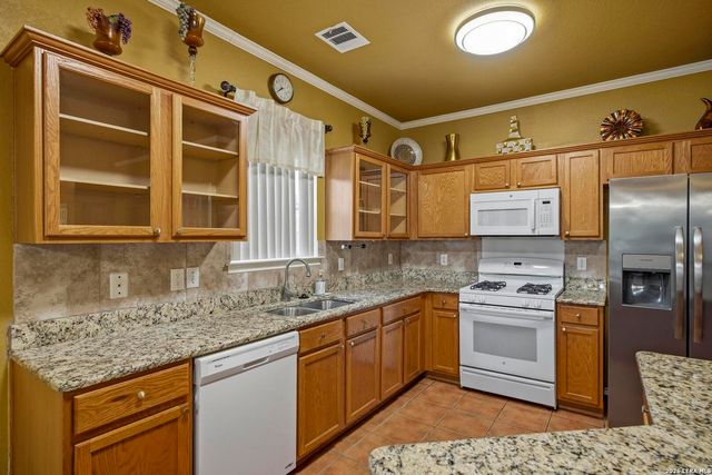 8943 Burnt Path, Helotes, TX 78023