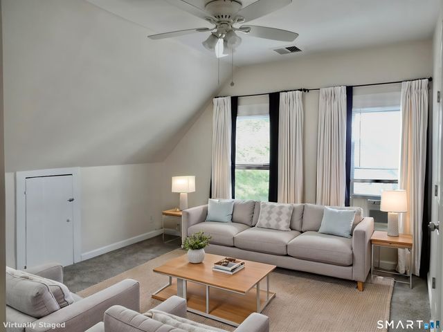 518 Midland Avenue 3rd Floor, Bridgeport, CT 06605
