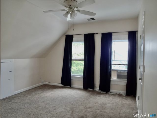 518 Midland Avenue 3rd Floor, Bridgeport, CT 06605