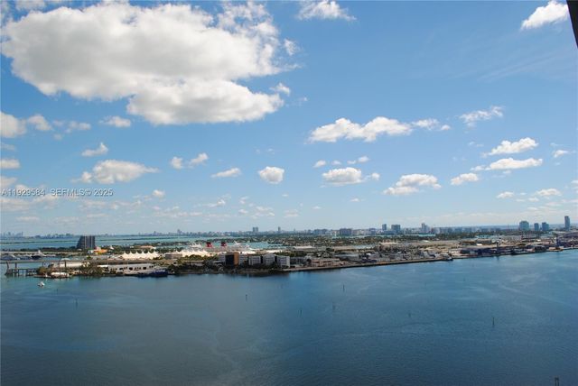 900 Brickell Key Blvd 1602, Miami, FL 33131