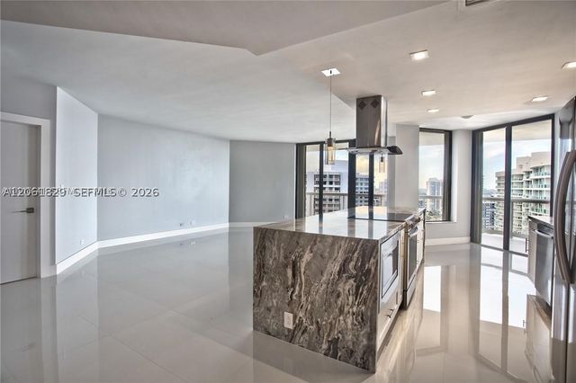 20191 E Country Club Dr 2703, Aventura, FL 33180