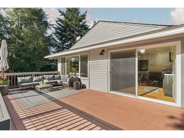 8090 Sw CARMEL Ct, Portland, OR 97223
