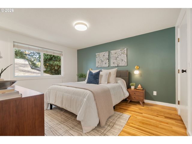 8090 Sw CARMEL Ct, Portland, OR 97223