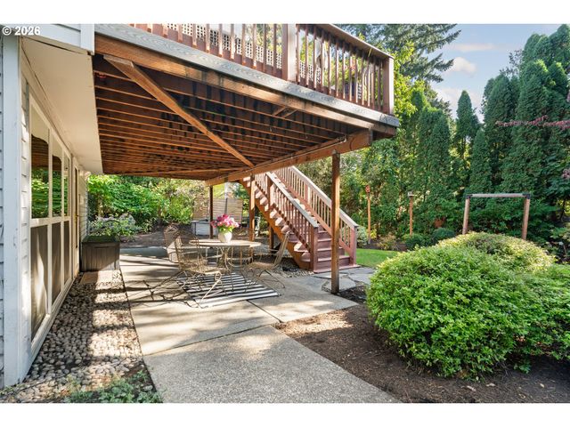 8090 Sw CARMEL Ct, Portland, OR 97223