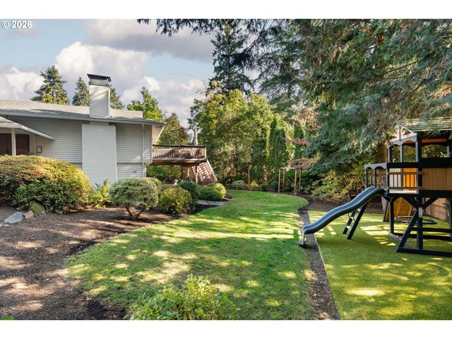 8090 Sw CARMEL Ct, Portland, OR 97223