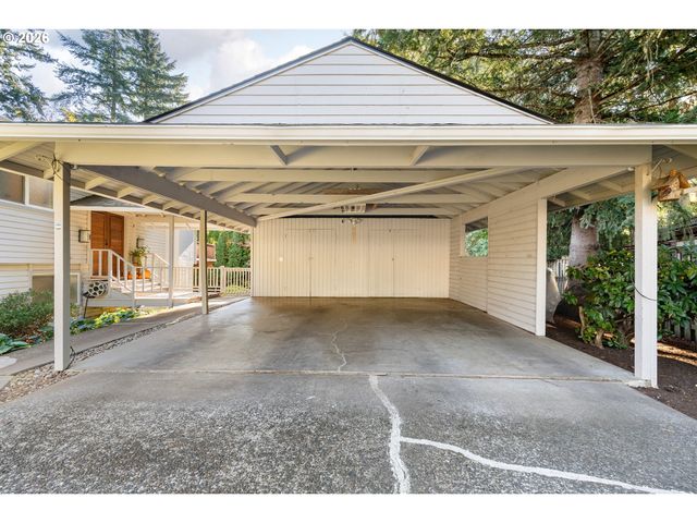 8090 Sw CARMEL Ct, Portland, OR 97223