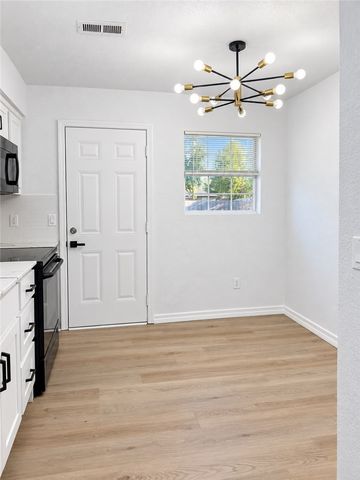 1325 W Price Lane, Rogers, AR 72758