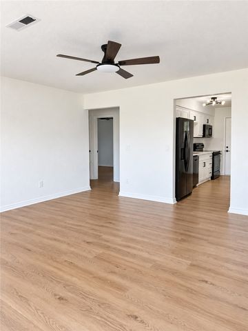 1325 W Price Lane, Rogers, AR 72758