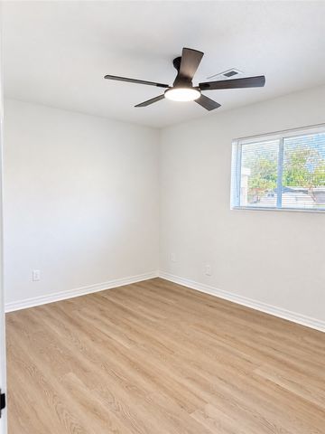 1325 W Price Lane, Rogers, AR 72758