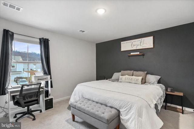 89 PREENING RD, Hedgesville, WV 25427