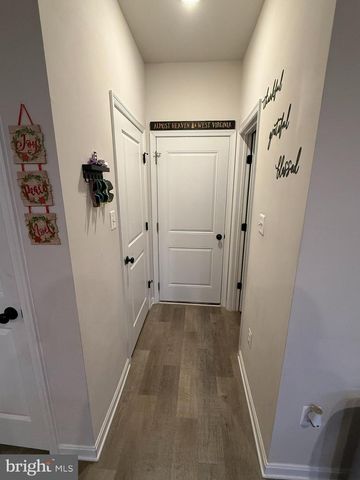 89 PREENING RD, Hedgesville, WV 25427