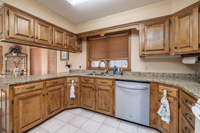 12 almendra lane, Hot Springs Village, AR 71909