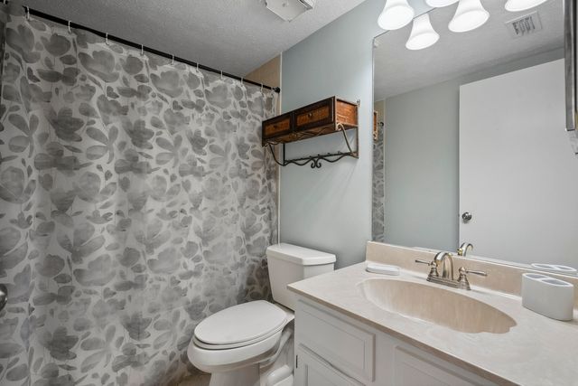 5300 SE Schooner Oaks Way, Stuart, FL 34997