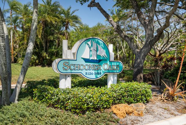 5300 SE Schooner Oaks Way, Stuart, FL 34997