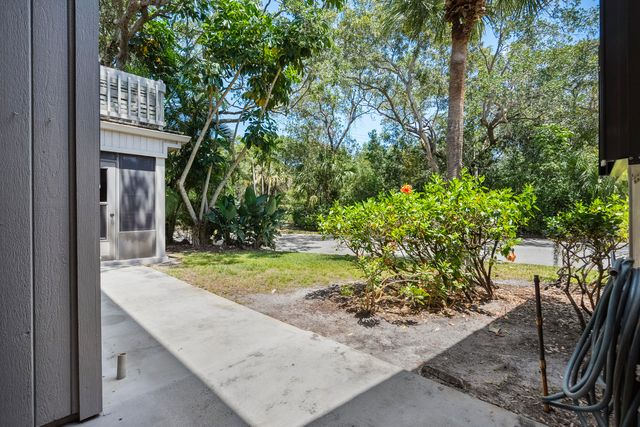 5300 SE Schooner Oaks Way, Stuart, FL 34997
