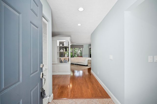 5300 SE Schooner Oaks Way, Stuart, FL 34997