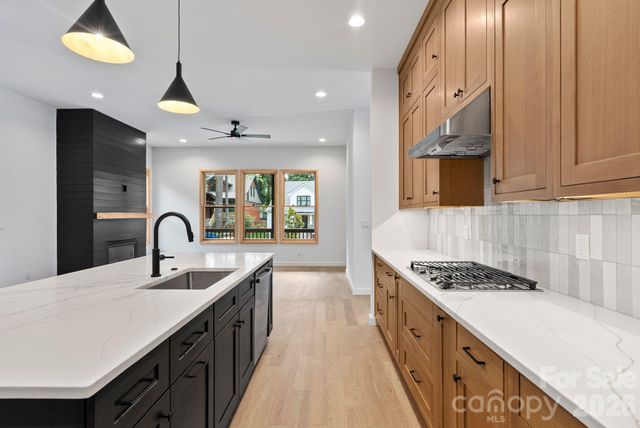 31 Grindstaff Drive, Asheville, NC 28803