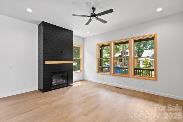 31 Grindstaff Drive, Asheville, NC 28803