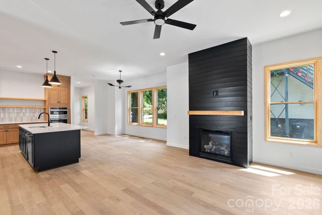 31 Grindstaff Drive, Asheville, NC 28803
