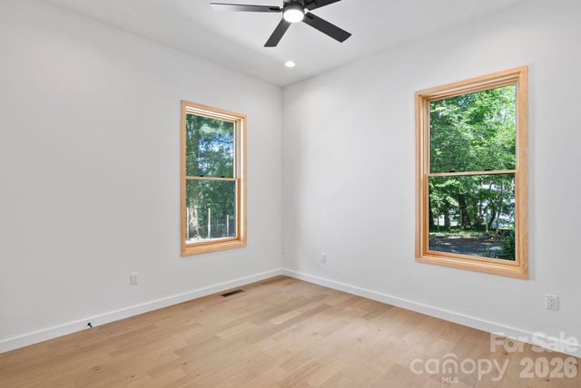 31 Grindstaff Drive, Asheville, NC 28803