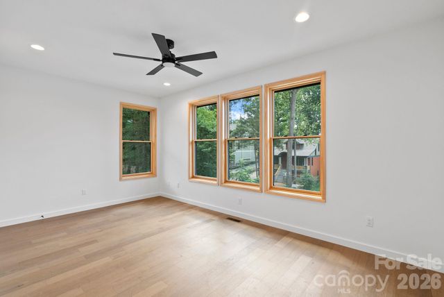 31 Grindstaff Drive, Asheville, NC 28803