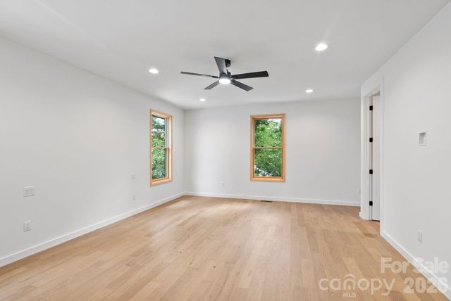 31 Grindstaff Drive, Asheville, NC 28803