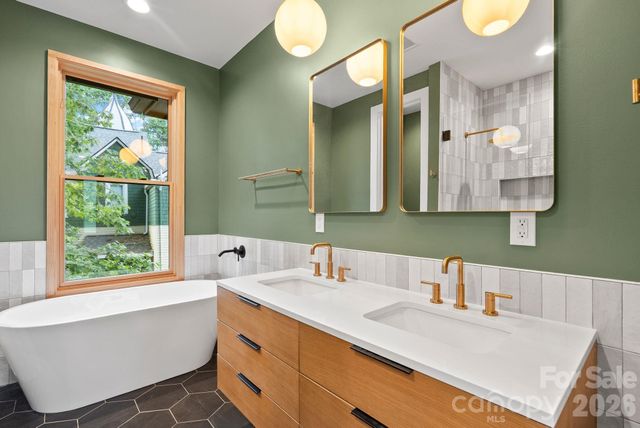 31 Grindstaff Drive, Asheville, NC 28803