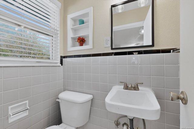 414 Sharon, San Antonio, TX 78216