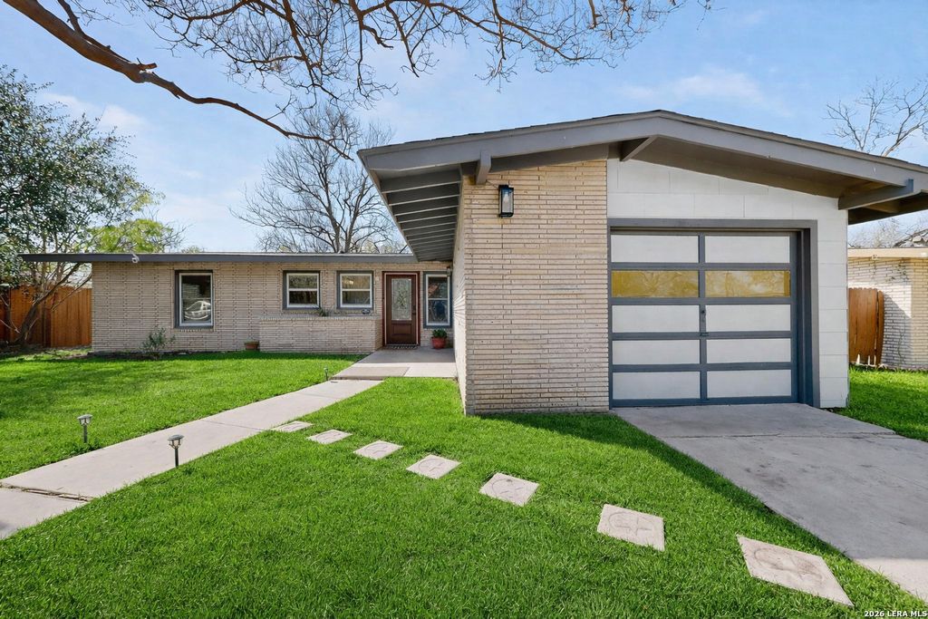 414 Sharon, San Antonio, TX 78216