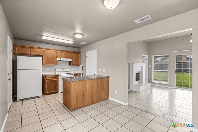 5216 W Ridge Boulevard, Temple, TX 76502