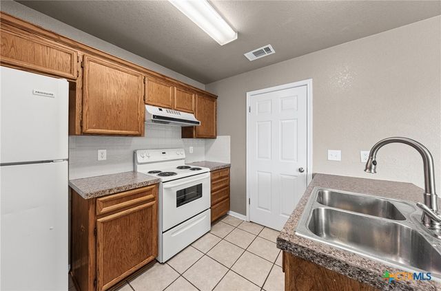 5216 W Ridge Boulevard, Temple, TX 76502