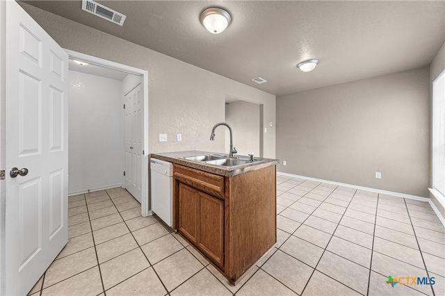 5216 W Ridge Boulevard, Temple, TX 76502