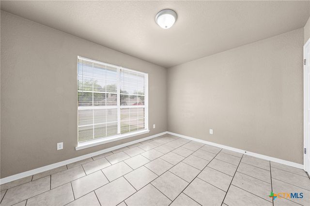 5216 W Ridge Boulevard, Temple, TX 76502