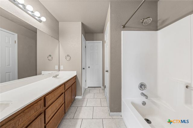 5216 W Ridge Boulevard, Temple, TX 76502