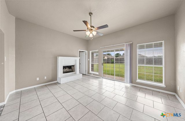 5216 W Ridge Boulevard, Temple, TX 76502