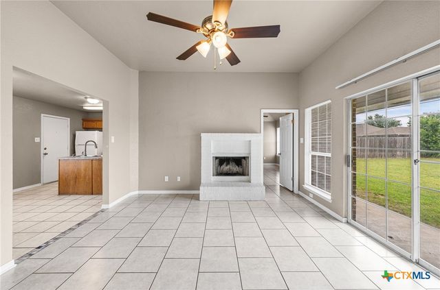 5216 W Ridge Boulevard, Temple, TX 76502