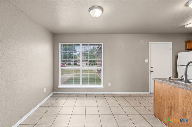 5216 W Ridge Boulevard, Temple, TX 76502