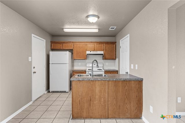 5216 W Ridge Boulevard, Temple, TX 76502