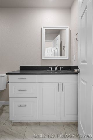 5917 E Newton Place, Tulsa, OK 74115