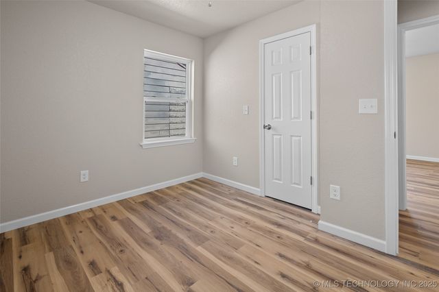 5917 E Newton Place, Tulsa, OK 74115