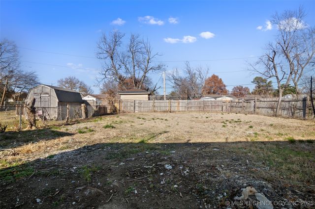 5917 E Newton Place, Tulsa, OK 74115