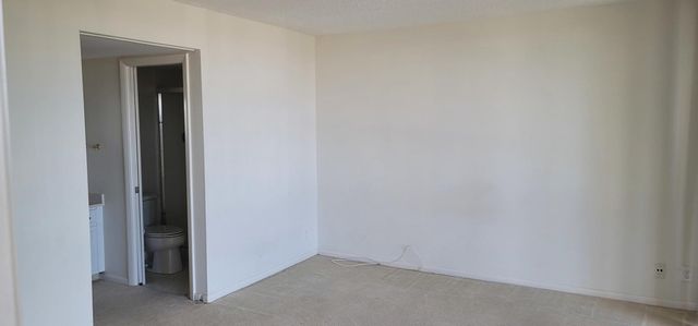 2425 Presidential Way 402, West Palm Beach, FL 33401