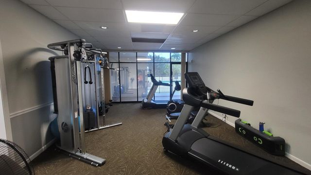 2425 Presidential Way 402, West Palm Beach, FL 33401