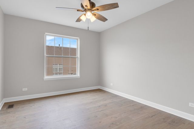 682 Silk Oak Lane, Crystal Lake, IL 60014