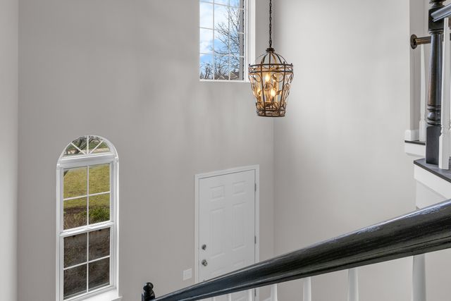 682 Silk Oak Lane, Crystal Lake, IL 60014